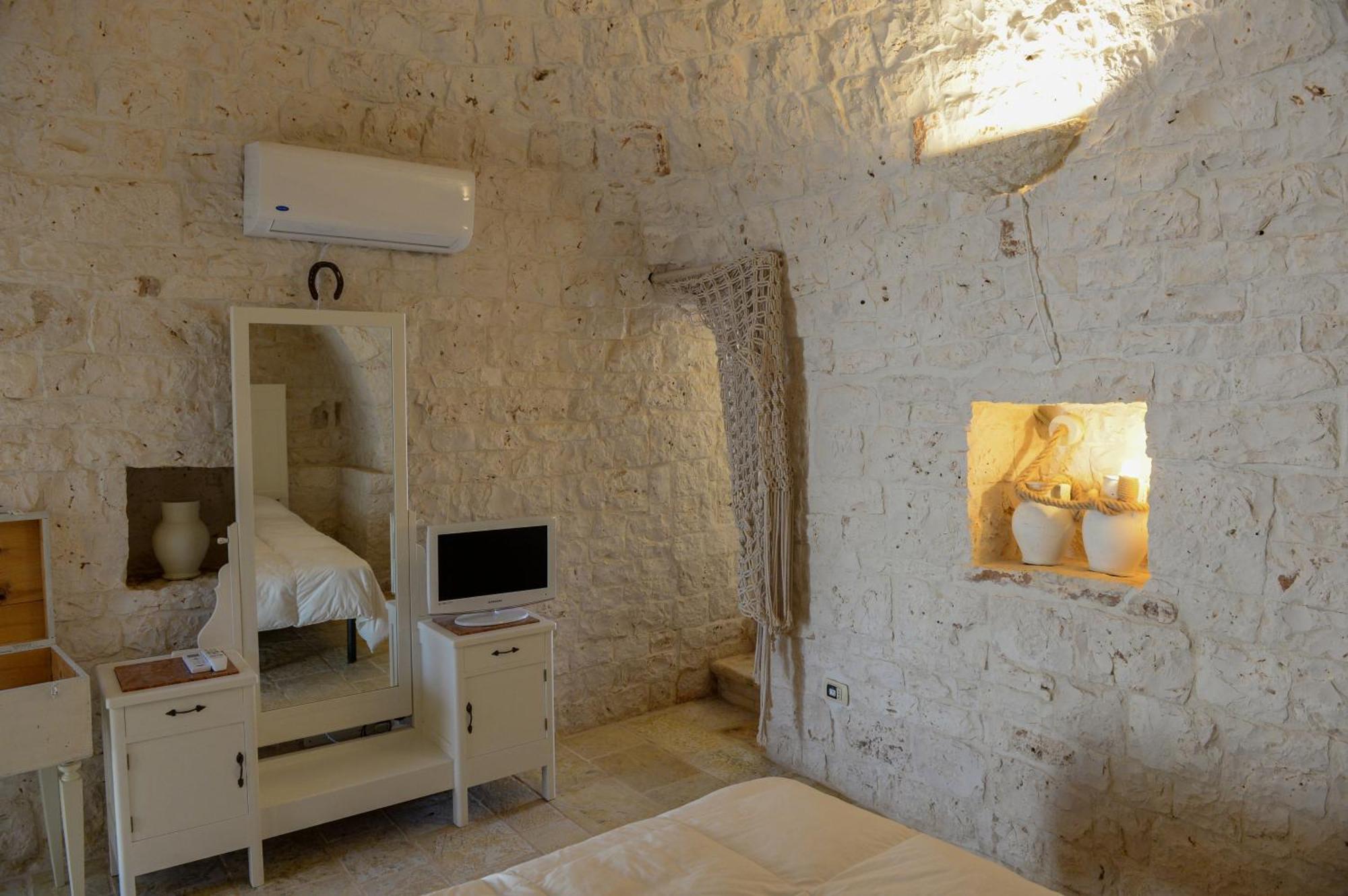 Апартаменты Trulli Lisanna - Apulian Hideaway With Pool Antonelli Экстерьер фото